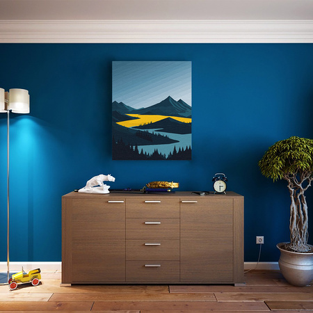 Nowoczesny pejzaż górski z żółtym polem