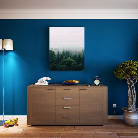 Mglisty poranek w sercu lasu