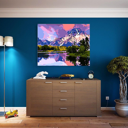 Zachód słońca nad górskim jeziorem