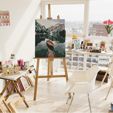 Łódź Na Lustrzanym Jeziorze