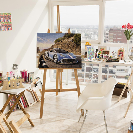 Samochód sportowy w górach