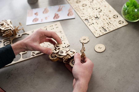 Moto Compact. Składany Skuter Puzzle 3d Drewniany Model Do Składania