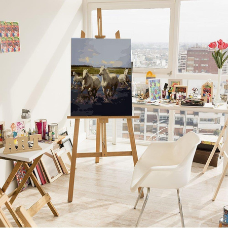 Biegnące Białe Konie