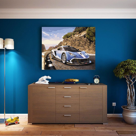 Samochód sportowy w górach